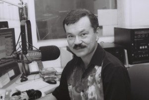 Luis Medina during a radio broadcast.